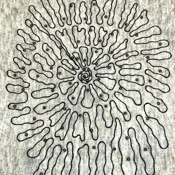 Reserved Soft Sweater with Front Design Size Small - Picture 7 of 10